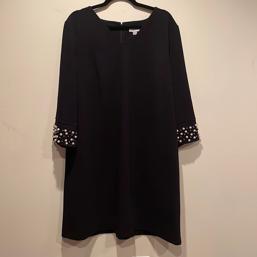DRESS CALVIN KLEIN WITH PEARLS